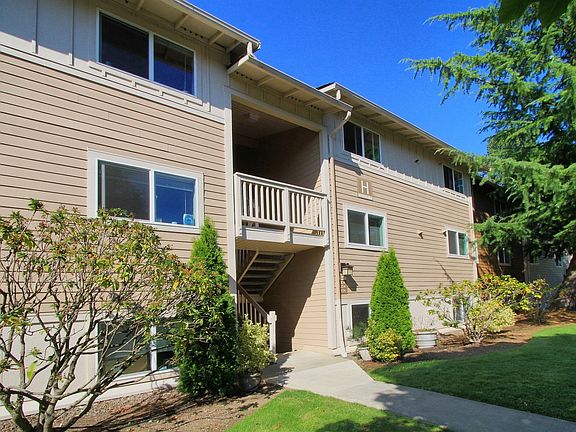 3rd image of 14124 NE 181st Pl APT H104