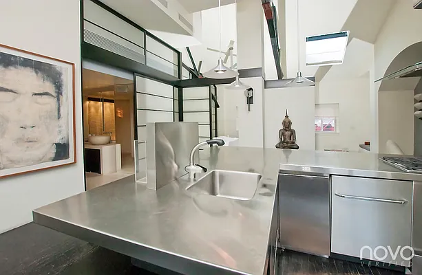 Sold by NOVO | media 31