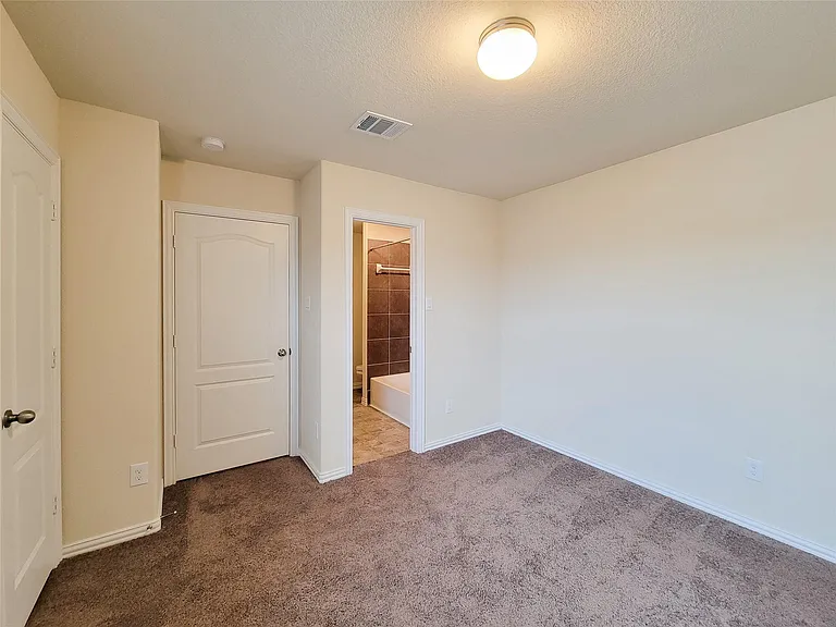 5209 Dauntless Dr — Photo 38