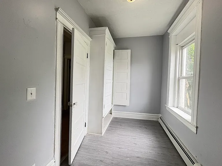 45 Jones St #5A — Photo 4