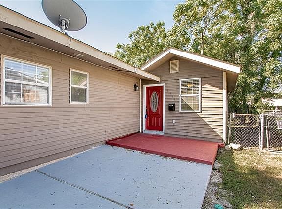 2nd image of 6414 Pauline Dr