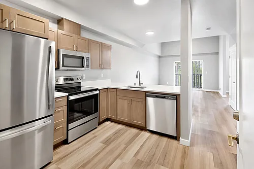 Kingsway Apartments Photo 1
