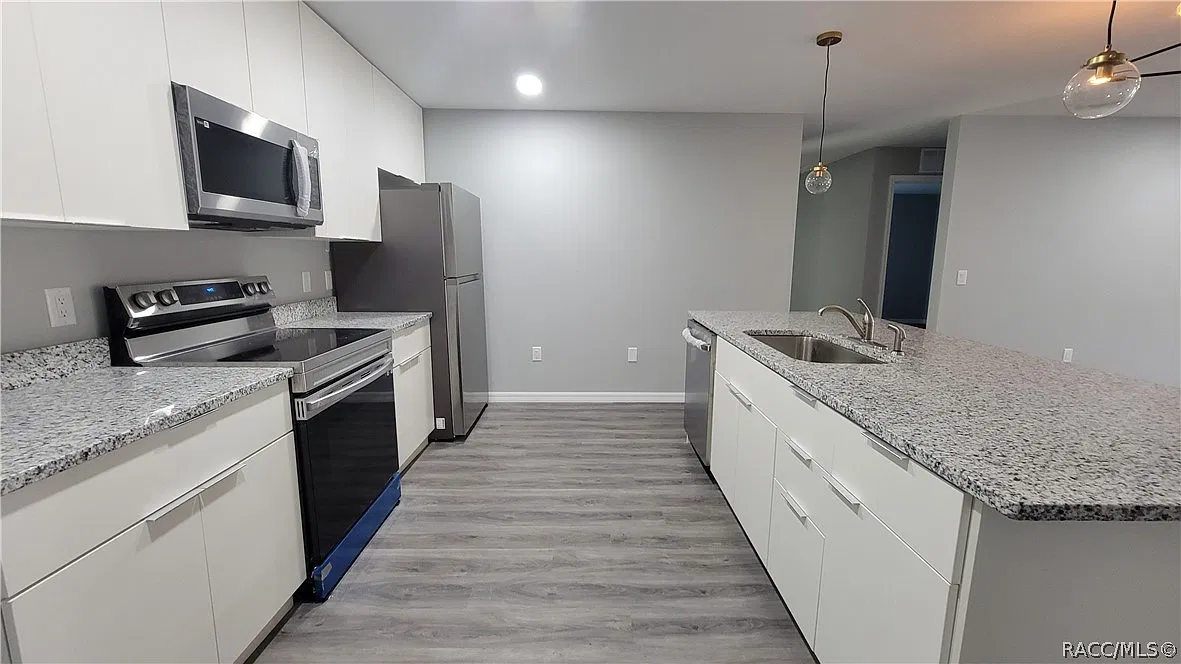 4 bed, 1621 sqft, $1,628 — Photo 4