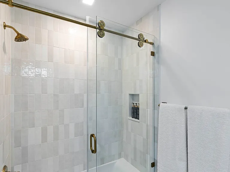 106 Hammon Ave #6 — Photo 16