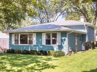 578 Dawes Ave, Glen Ellyn, IL 60137