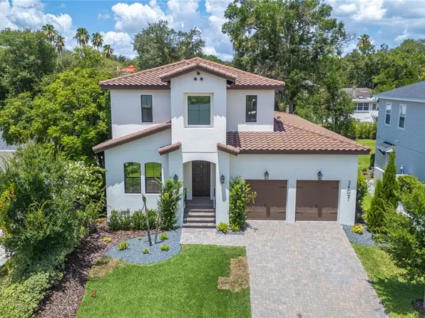 2403 Derbyshire Ave, Lakeland, FL 33803
