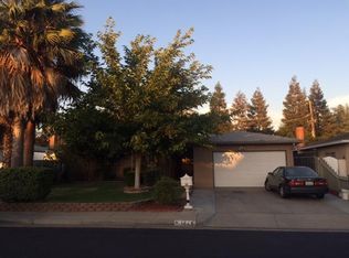 1645 Peach Ave, Clovis, CA 93612