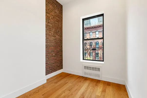 Rented by Compass | media 18