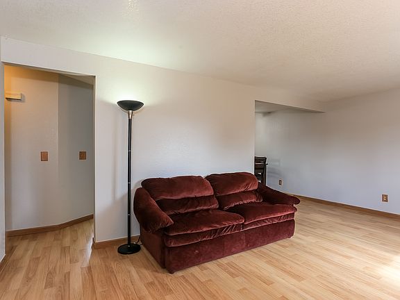 5th image of 4381 Sunridge Dr