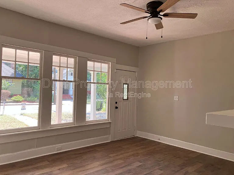 2207 Bell St #A — Photo 14