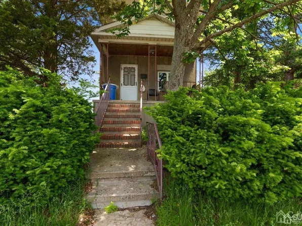 60 Whitehead Ave, Sayreville, NJ 08872