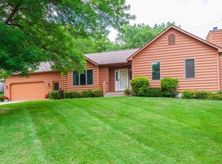 2163 Beacon Dr SW, Rochester, MN 55902