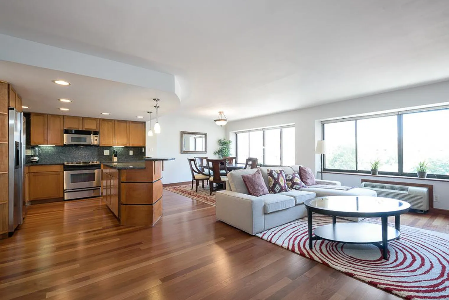 2 bed, 1.0 bath, 13993 sqft, $7,029 — Photo 1