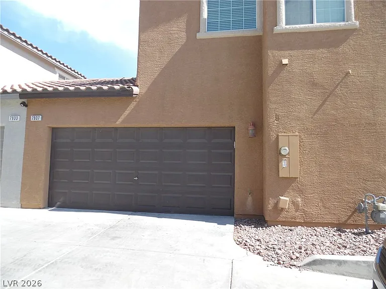 7937 Violet Sky St — Photo 2