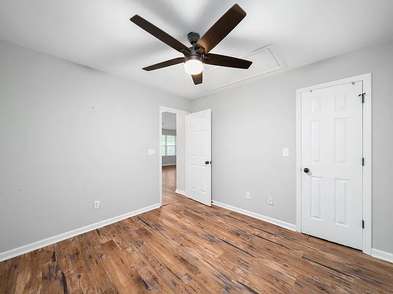 167 Bentley Pkwy — Photo 25