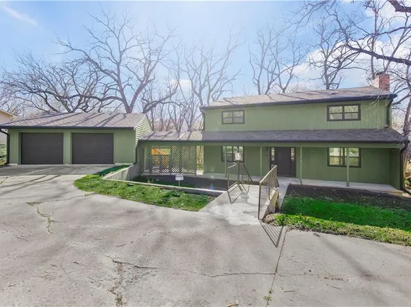 2729 Stratford Rd, Lawrence, KS 66049