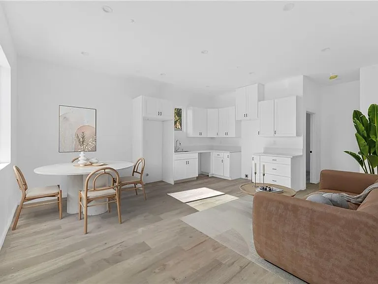 8512 Wilbur Ave — Photo 1