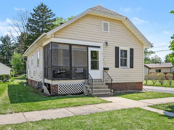 406 Henry St, La Porte, IN 46350