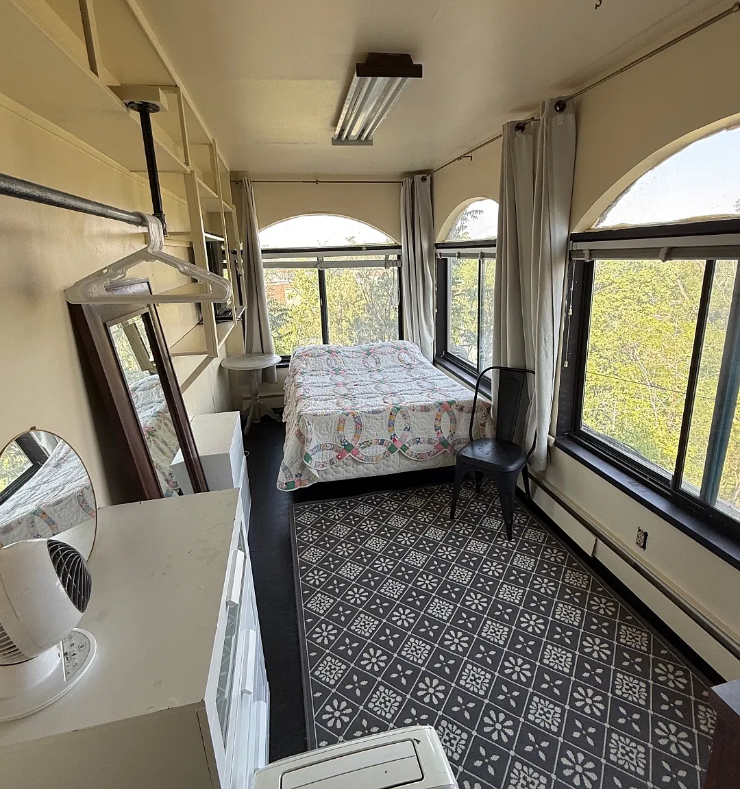 1 bed, 70 sqft, $895 — Photo 1
