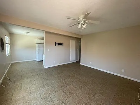 2 bed, 900 sqft, $1,400 — Photo 3