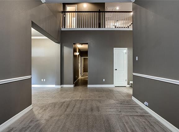 5th image of 2613 Crestfield Pl
