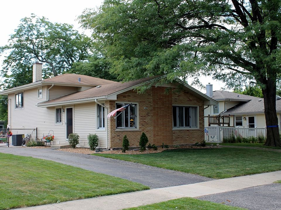 1st image of 7367 Dorothy Ln