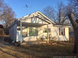 1006 N Vinita Ave, Tahlequah, OK 74464