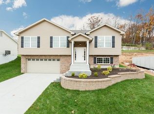 522 Conestoga Dr, House Springs, MO 63051