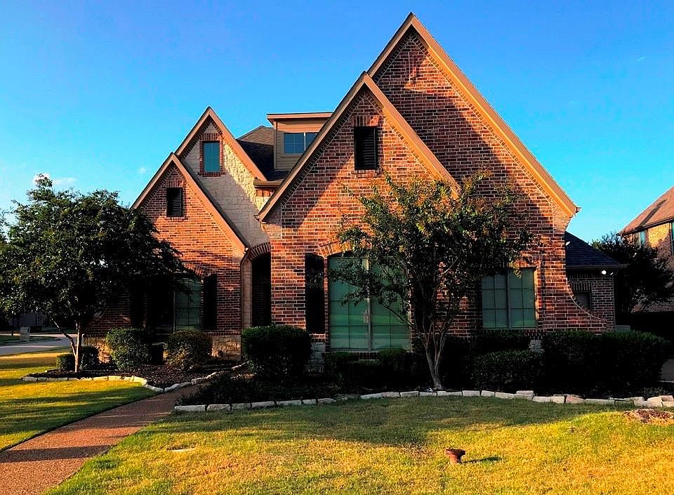 1st image of 700 Windsong Ln