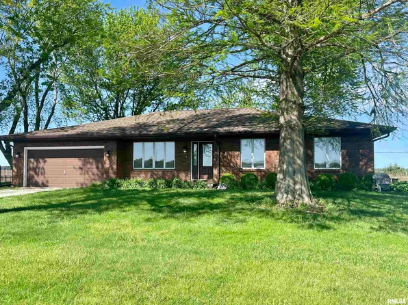 1381 920th Ave, Lincoln, IL 62656