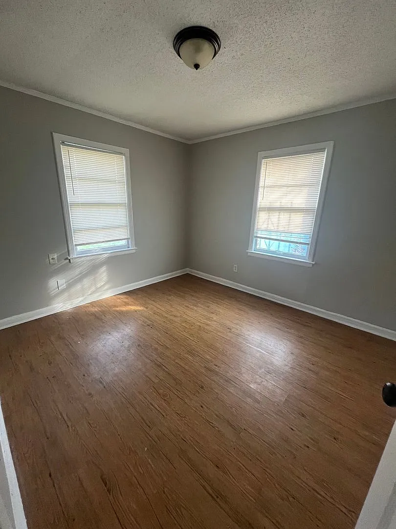 Renovated house in quite Neighborhood — Photo 4