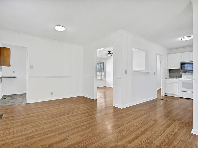 238 Townes Dr — Photo 11