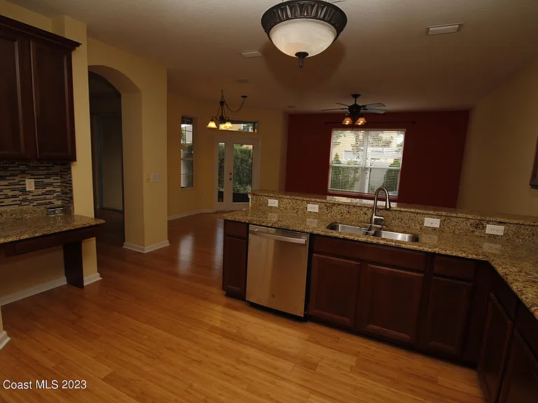 3275 Arden Cir — Photo 7