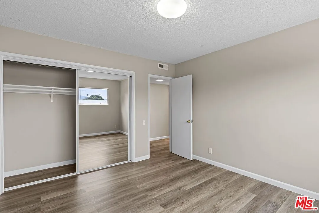 4 bed, 2.0 bath, 1591 sqft, $4,900 — Photo 4