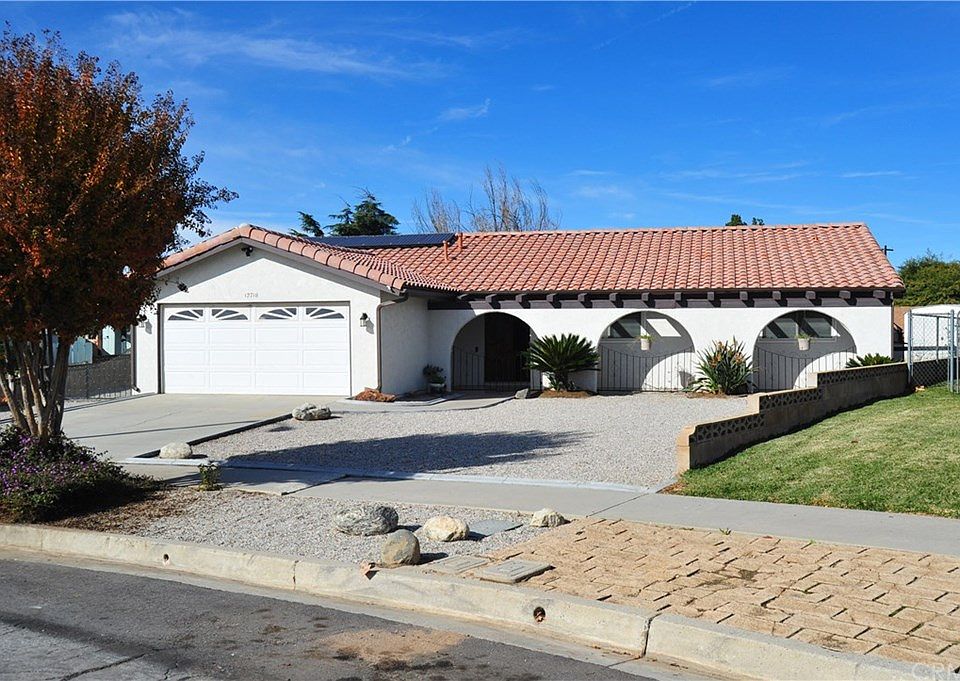 2nd image of 12718 Blossom Ave