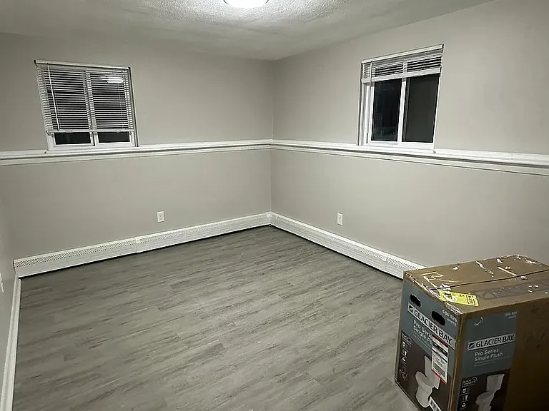 5-45 Bennett Dr — Photo 2