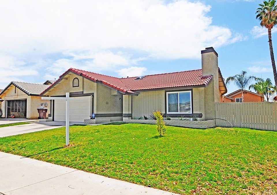 1st image of 26295 Dracaea Ave