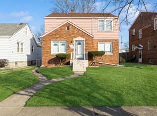 1429 Warwick Ave, Whiting, IN 46394