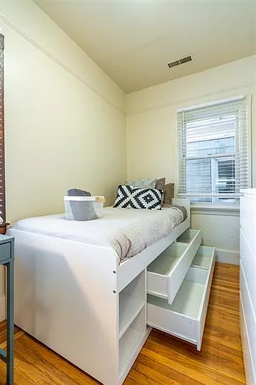 2427 Ellsworth St — Photo 216