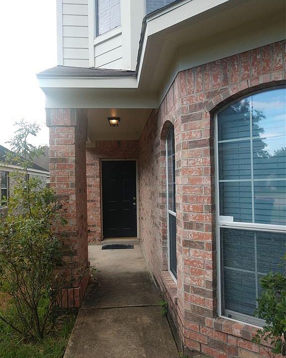 1st image of 15523 Elm Leaf Pl