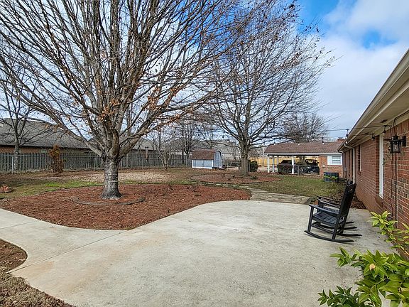 4th image of 107 Shirley Dr