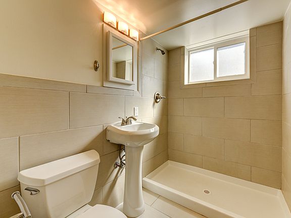 5th image of 2455 S Gaylord St #2455-3