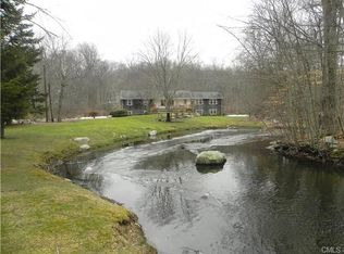 107 Twin Oak Ln, Wilton, CT 06897