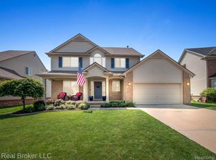 7606 Greene Farm Dr, Ypsilanti, MI