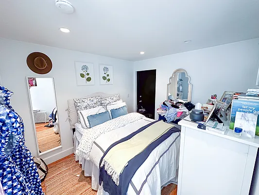 Rented by Voro, LLC | media 5