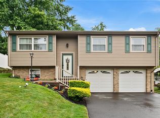 204 Manor Dr, Pittsburgh, PA 15236
