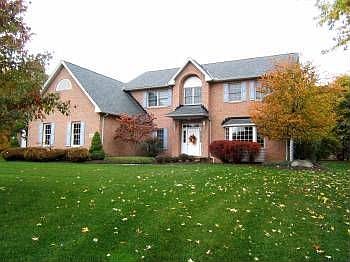 1st image of 4490 Sir John Ave
