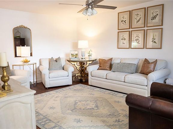 2nd image of 3812 Haring Rd