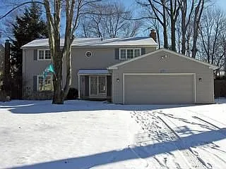 591 Lindford Dr photo 1