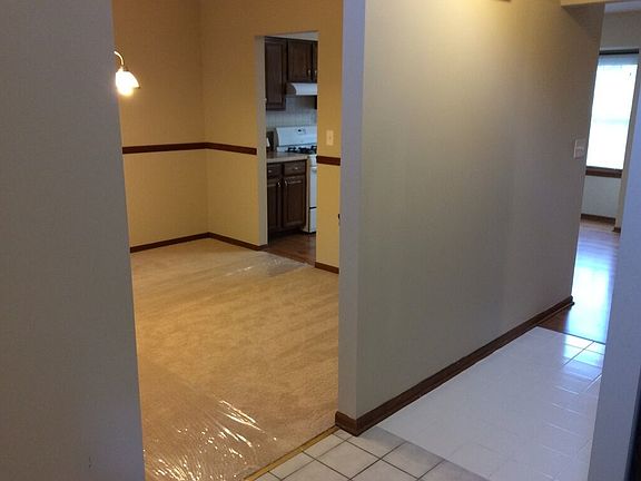 5th image of 2223 Honeywood Ct